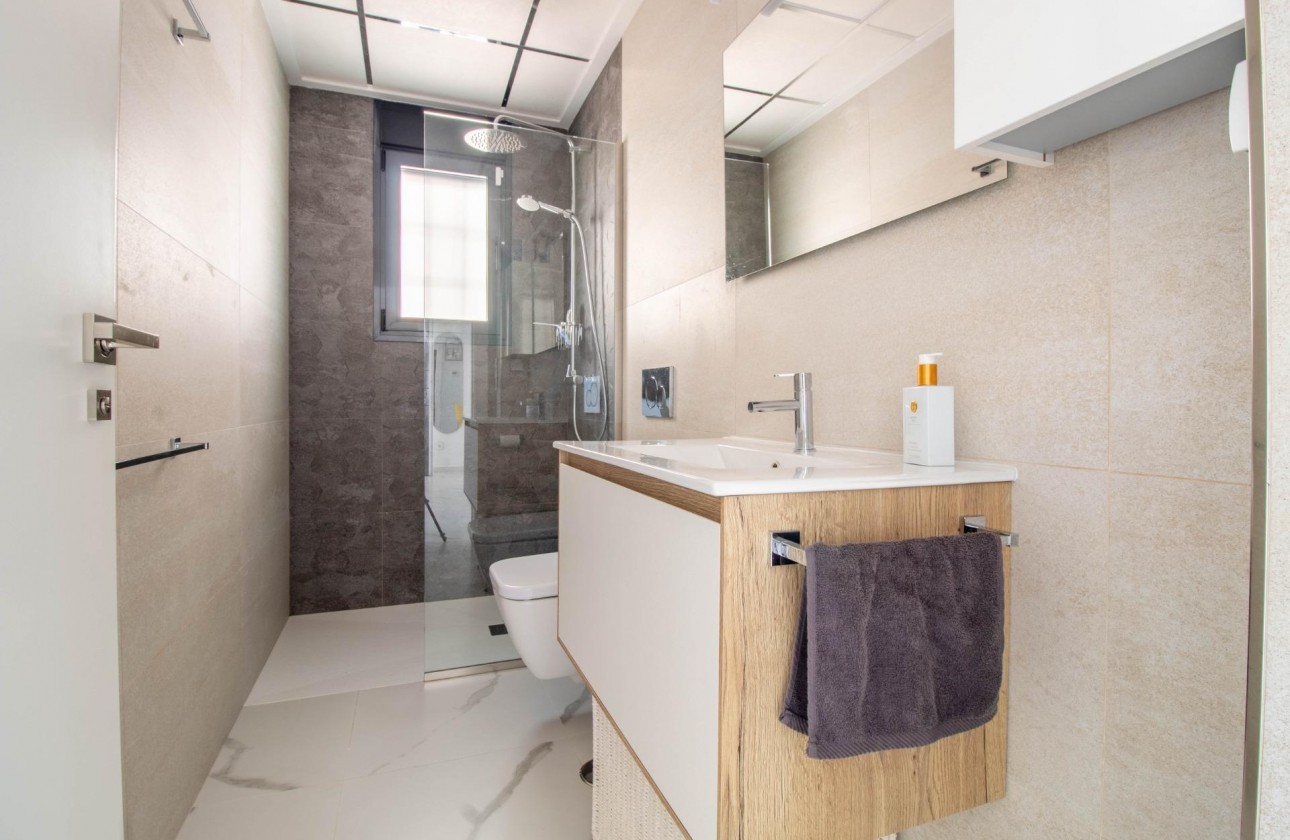 Resale - Apartment / flat - San Miguel de Salinas