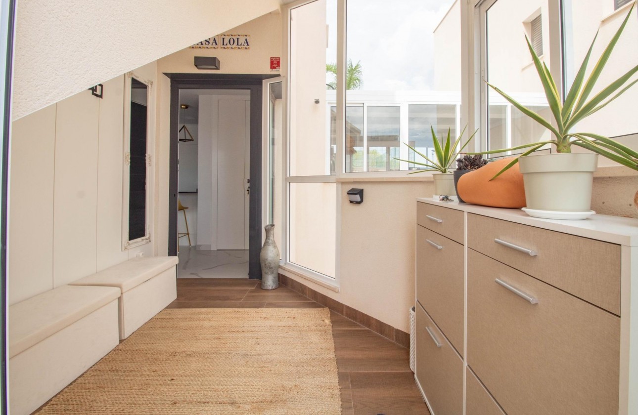 Resale - Apartment / flat - San Miguel de Salinas