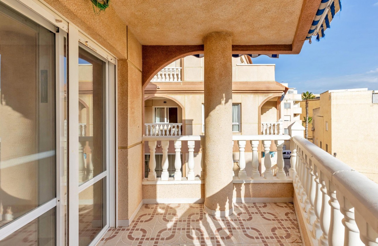 Resale - Apartment / flat - Torrevieja - La Mata