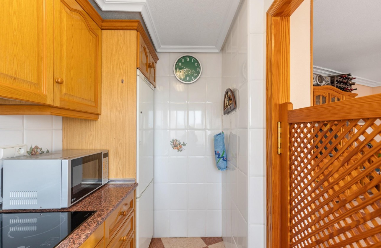 Resale - Apartment / flat - Torrevieja - La Mata