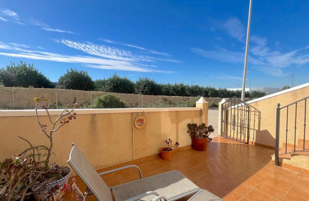 Reventa - Apartamento / piso - Algorfa