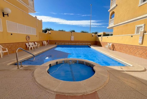 Reventa - Apartamento / piso - Algorfa