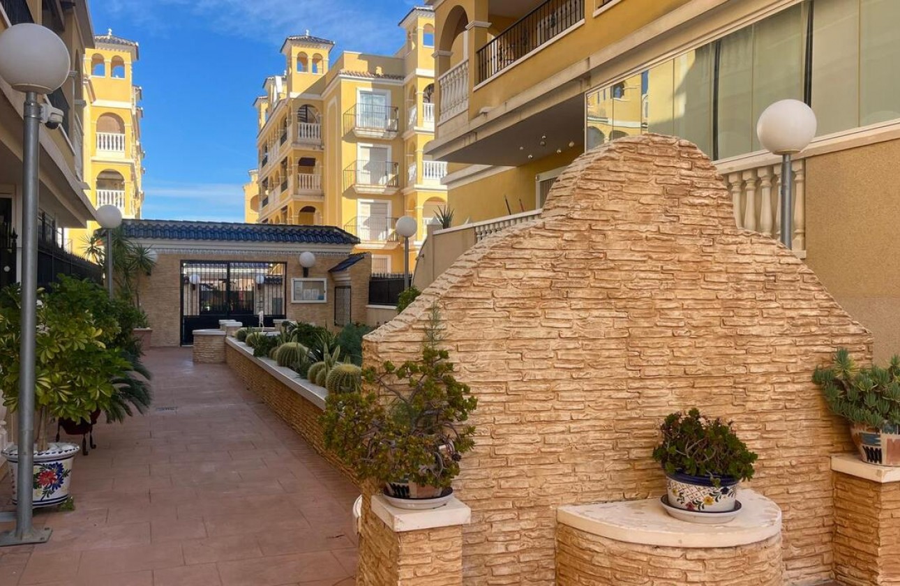 Reventa - Apartamento / piso - Algorfa