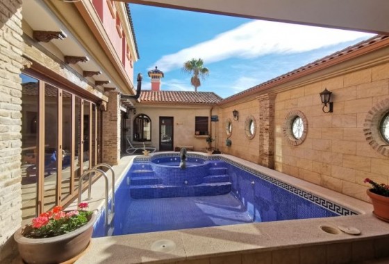 Revente - Villa - Orihuela