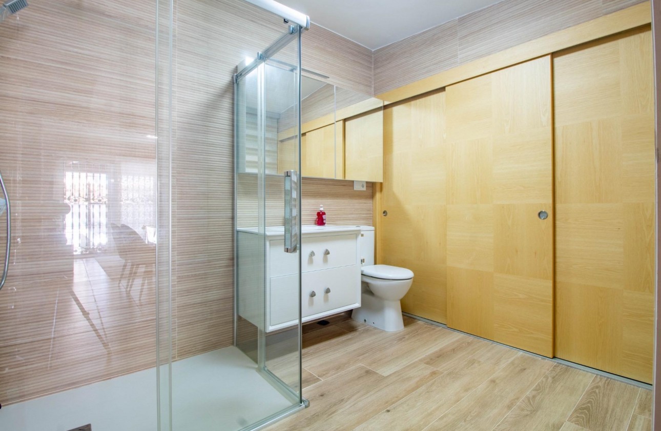 Revente - Villa - Orihuela Costa - La Zenia