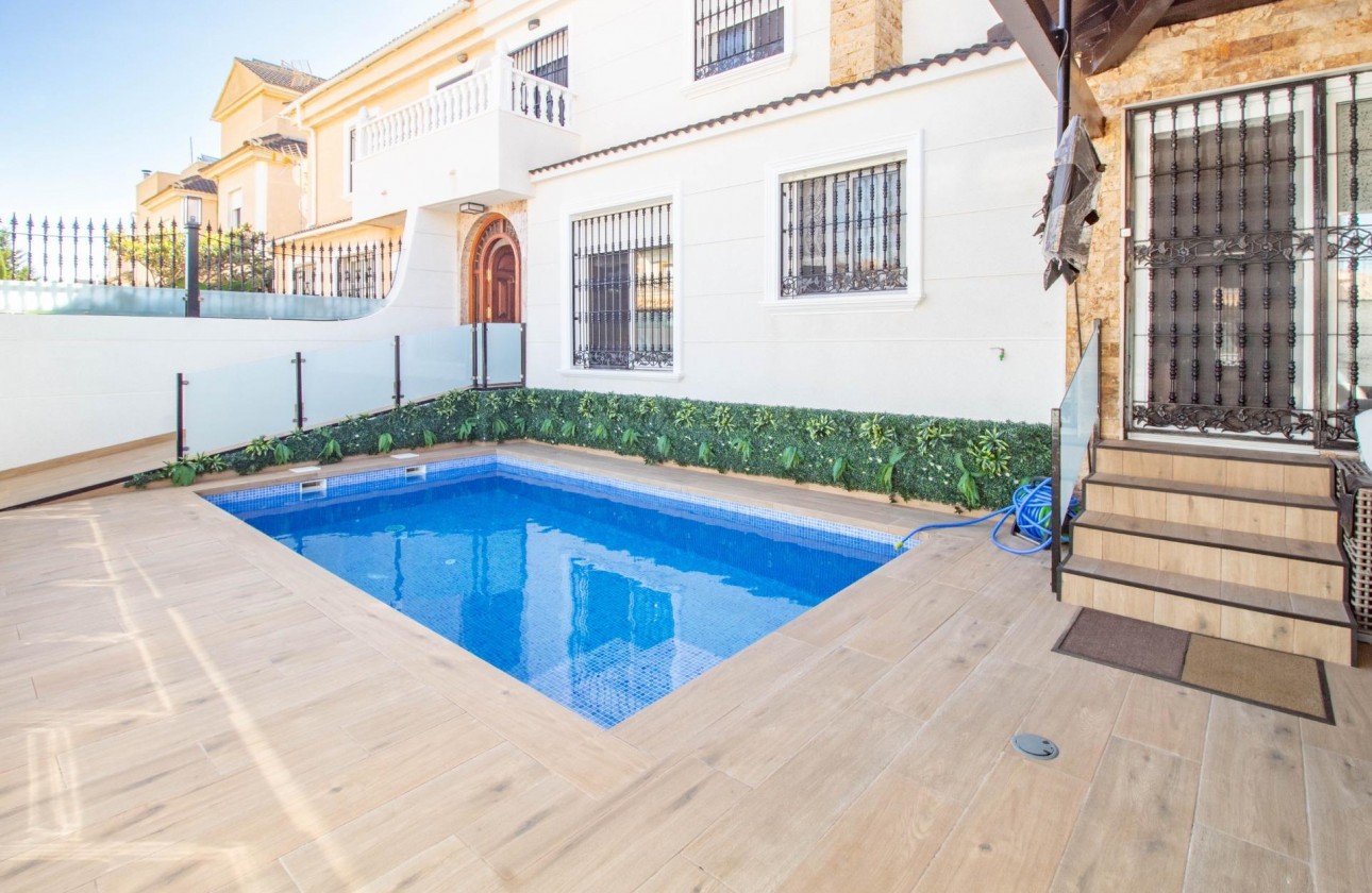 Revente - Villa - Orihuela Costa - La Zenia