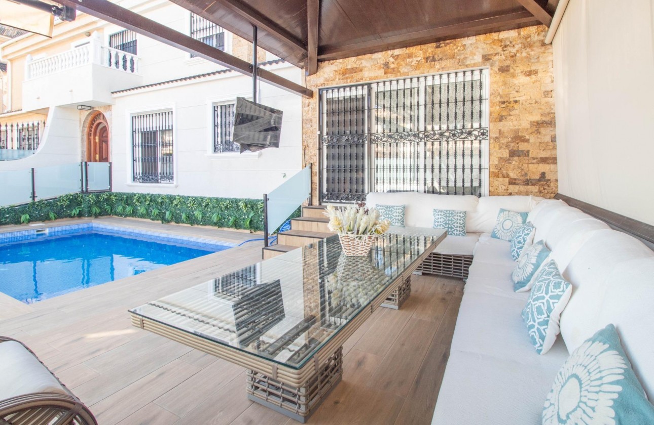 Revente - Villa - Orihuela Costa - La Zenia