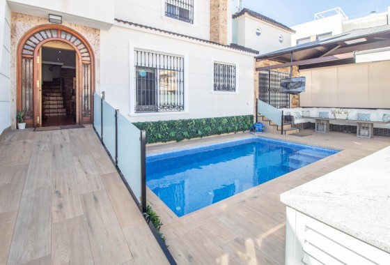 Revente - Villa - Orihuela Costa - La Zenia