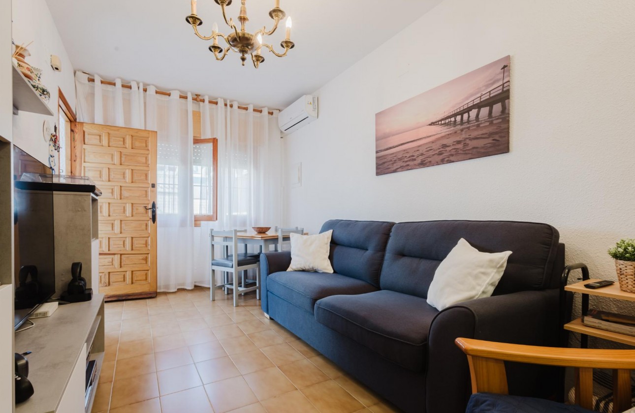 Resale - Bungalow - Torrevieja - playa de los naufragos