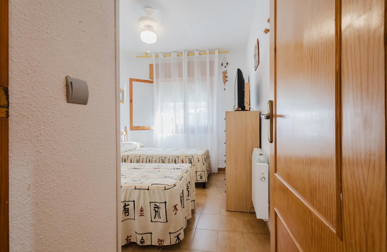 Resale - Bungalow - Torrevieja - playa de los naufragos