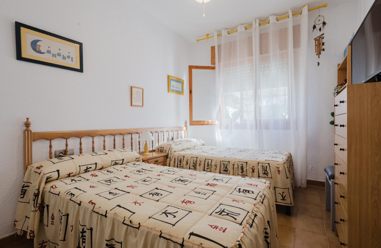 Resale - Bungalow - Torrevieja - playa de los naufragos