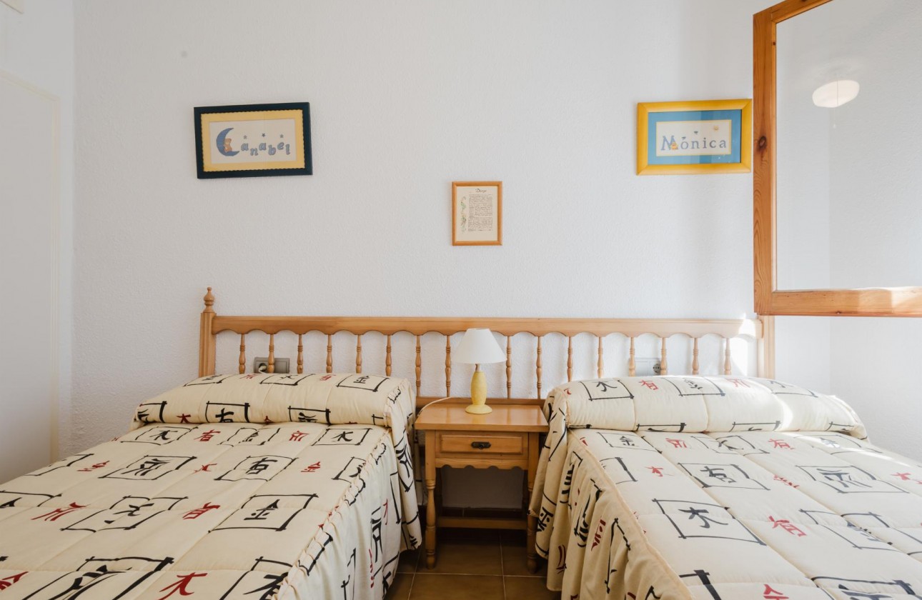 Resale - Bungalow - Torrevieja - playa de los naufragos