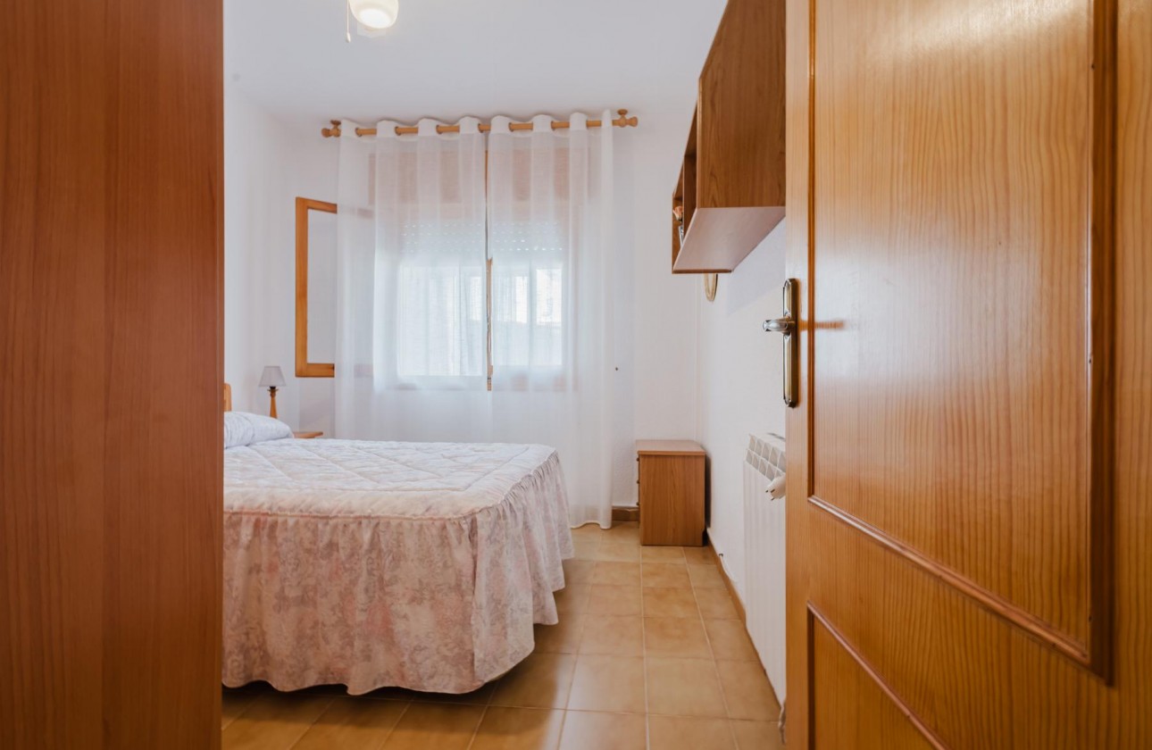 Resale - Bungalow - Torrevieja - playa de los naufragos