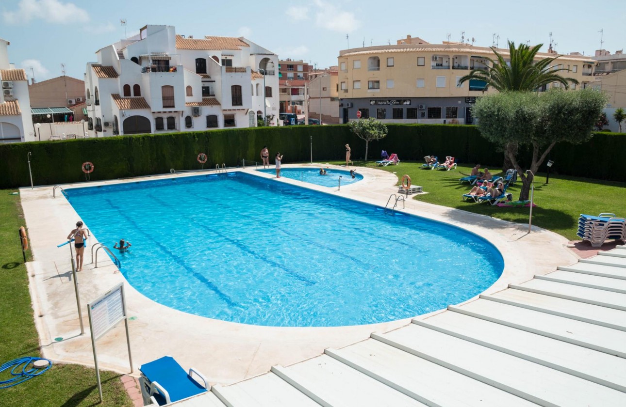 Resale - Bungalow - Torrevieja - playa de los naufragos