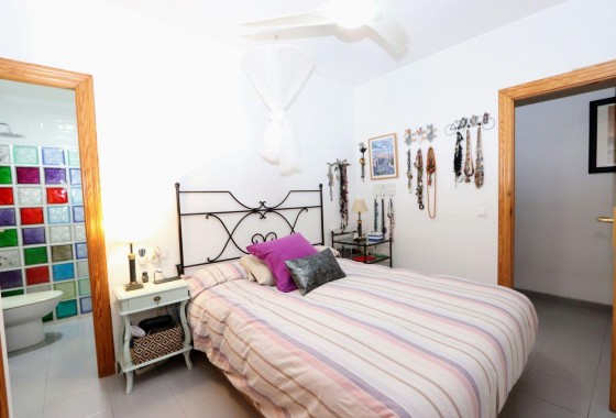 Reventa - Apartamento / piso - Torrevieja - Playa Flamenca