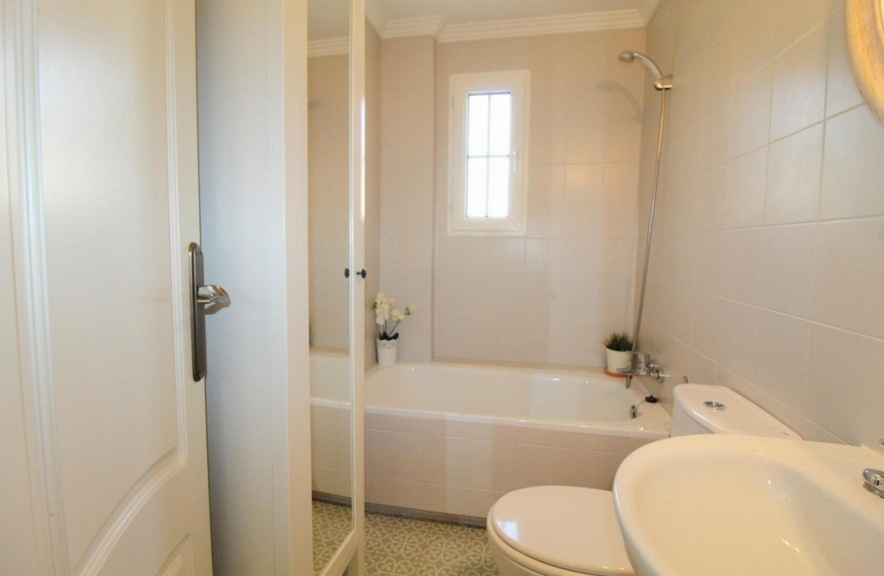 Revente - Appartement - Torrevieja - La veleta