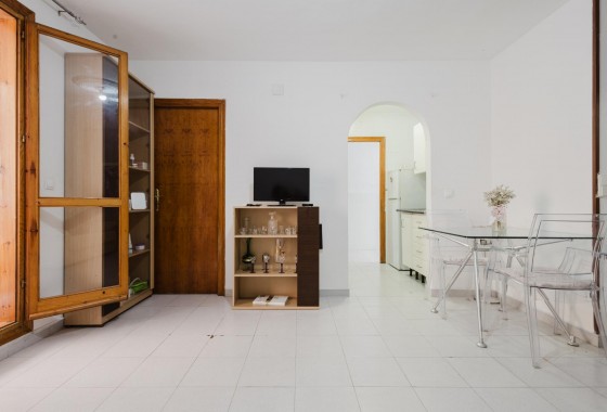 Resale - Apartment / flat - Torrevieja - Playa de La Acequion