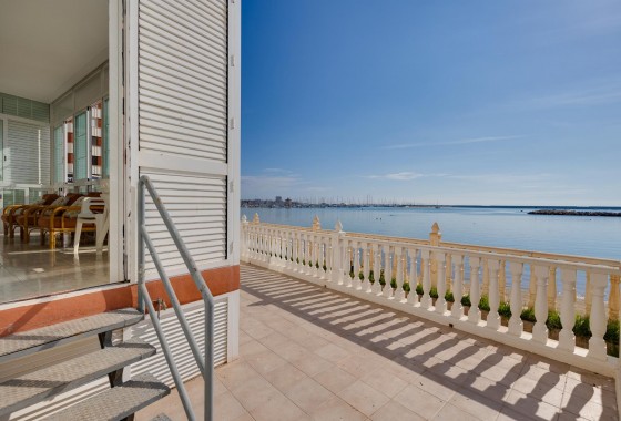 Resale - Apartment / flat - Torrevieja - Playa del Acequión