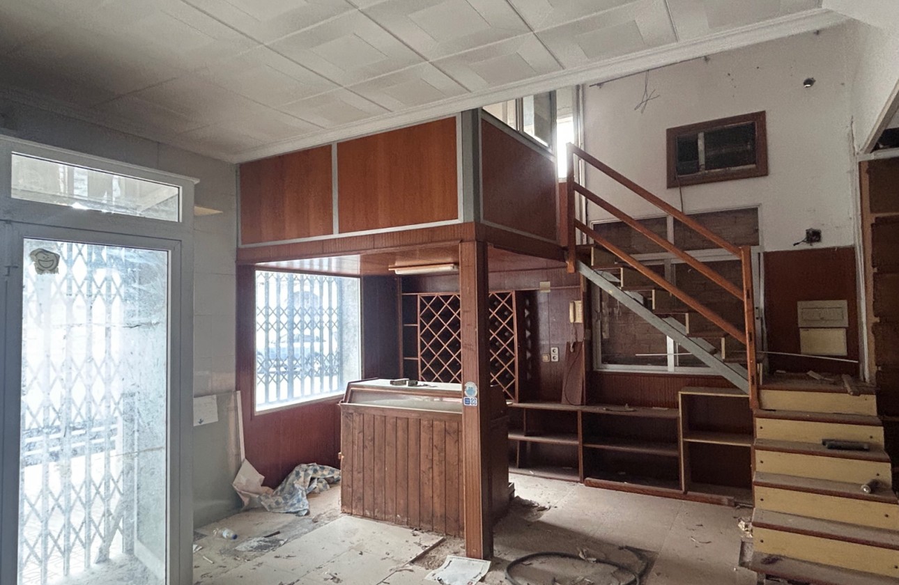 Resale - Villa - Jacarilla