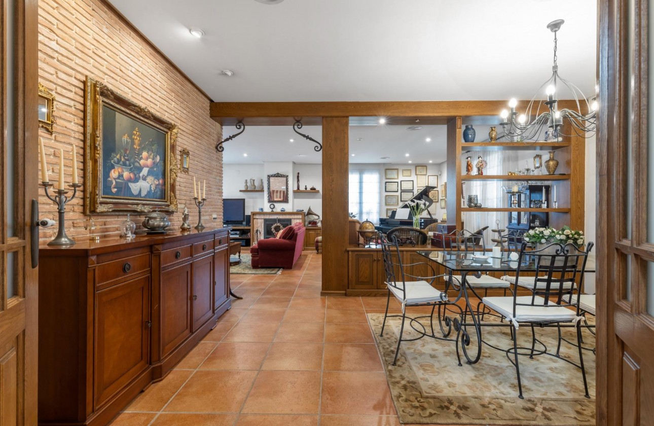 Resale - Villa - Torrevieja - La veleta