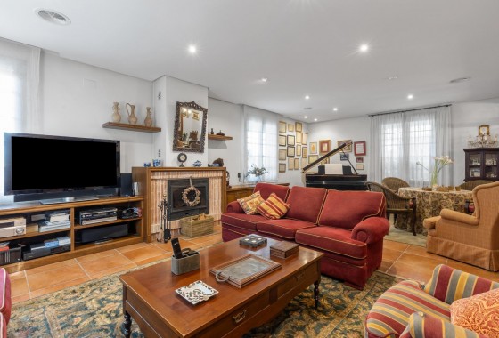 Resale - Villa - Torrevieja - La veleta