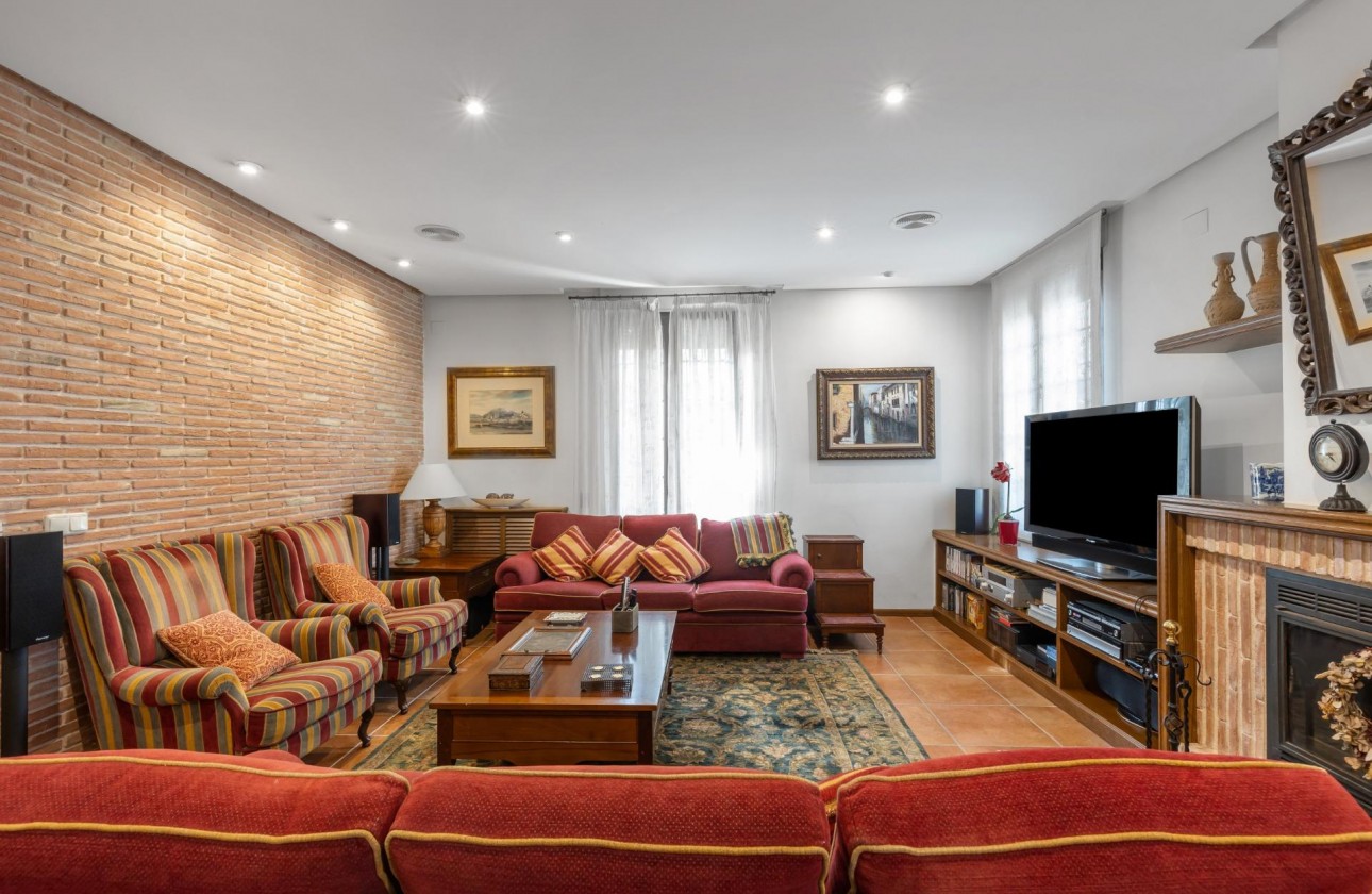 Resale - Villa - Torrevieja - La veleta