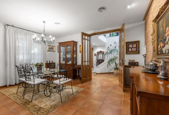 Resale - Villa - Torrevieja - La veleta