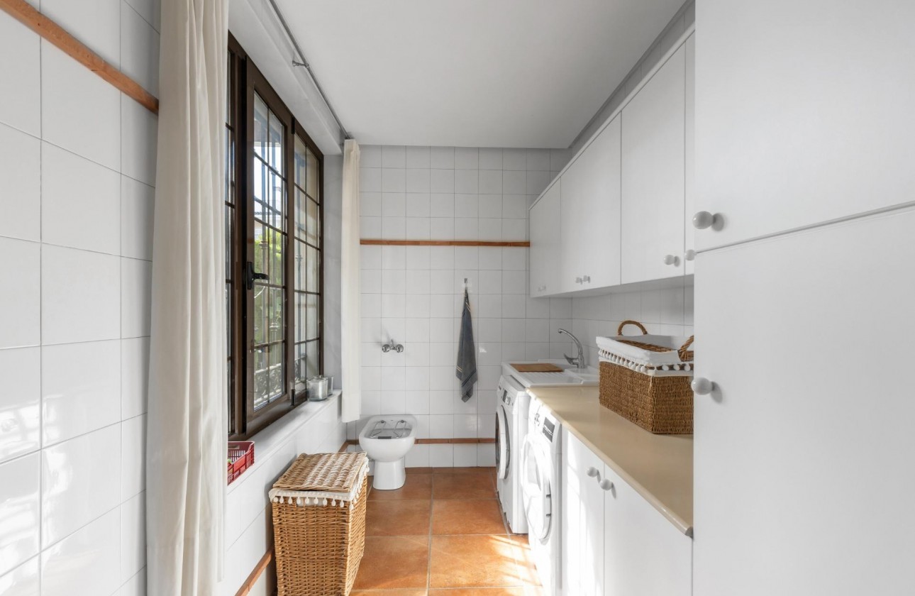 Resale - Villa - Torrevieja - La veleta