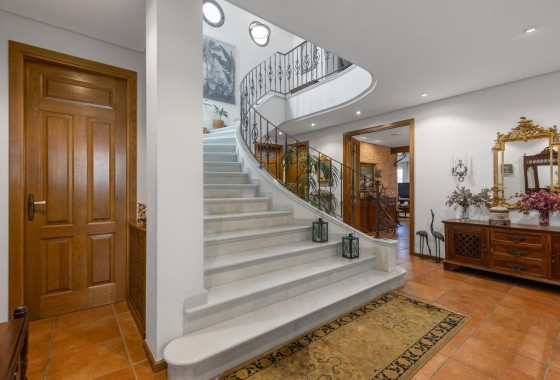 Resale - Villa - Torrevieja - La veleta