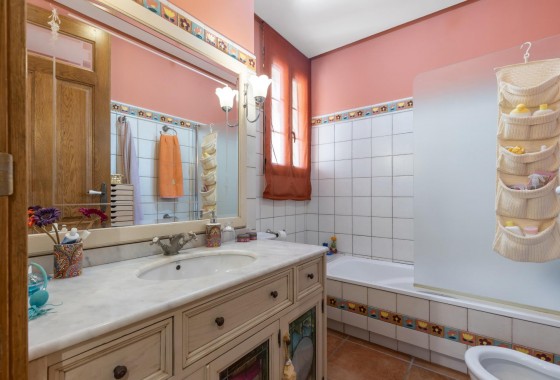 Resale - Villa - Torrevieja - La veleta