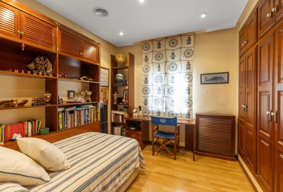 Resale - Villa - Torrevieja - La veleta