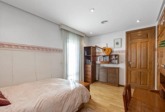 Resale - Villa - Torrevieja - La veleta