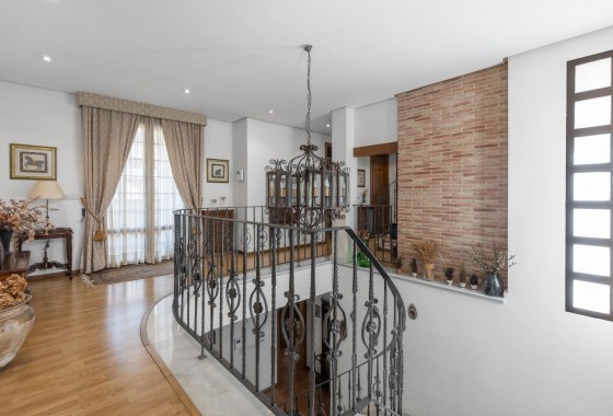 Resale - Villa - Torrevieja - La veleta