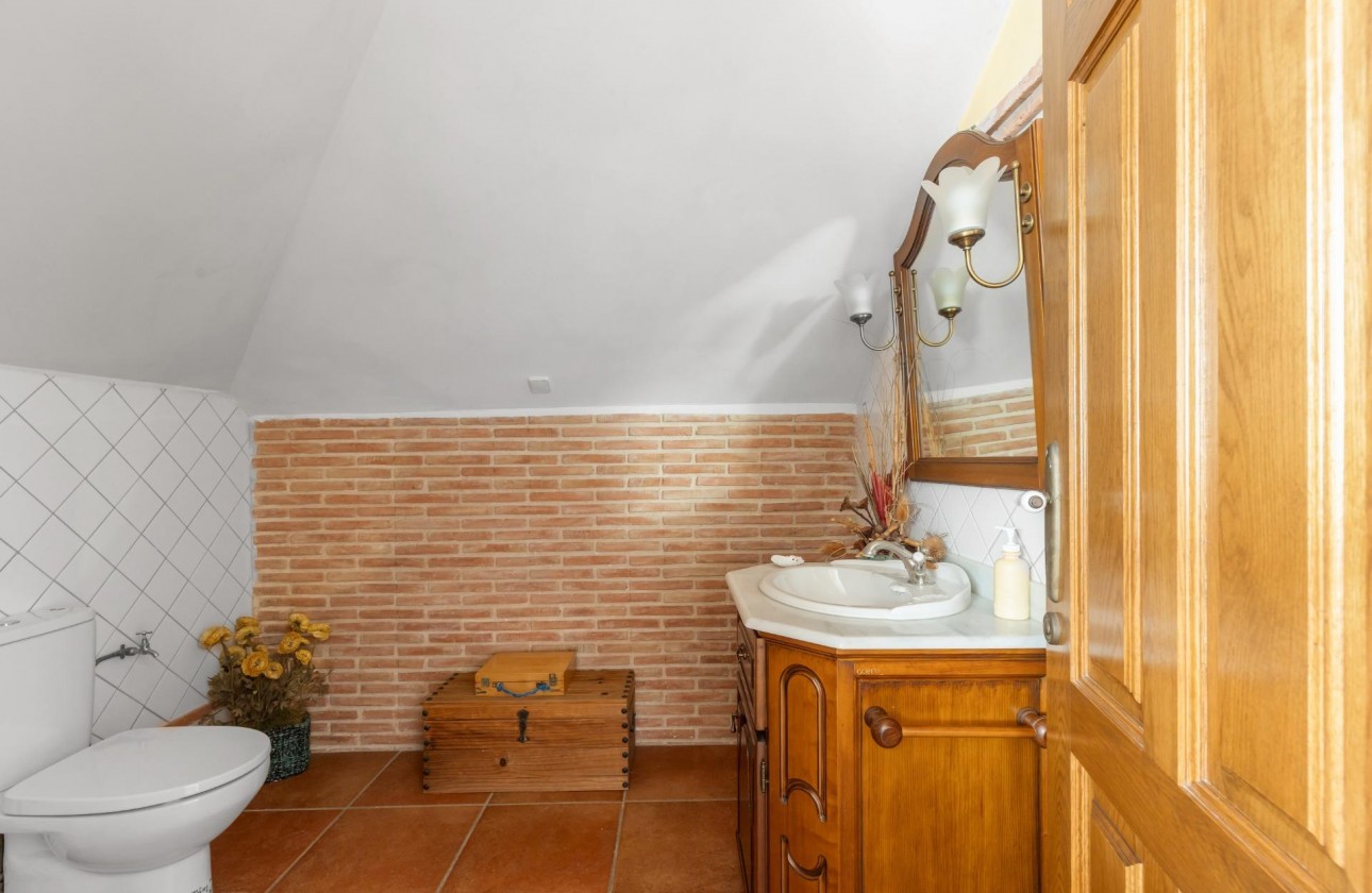 Resale - Villa - Torrevieja - La veleta