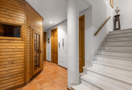 Resale - Villa - Torrevieja - La veleta