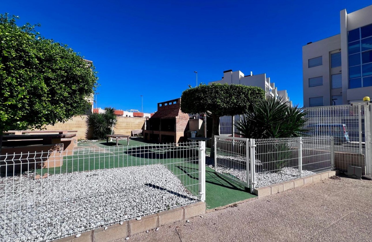 Resale - Apartment / flat - Orihuela Costa - Los Dolses