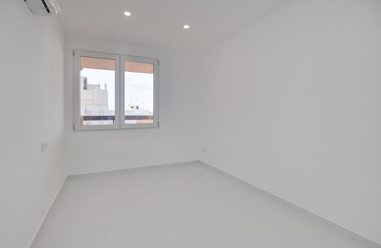 Reventa - Apartamento / piso - Torrevieja - playa de los naufragos