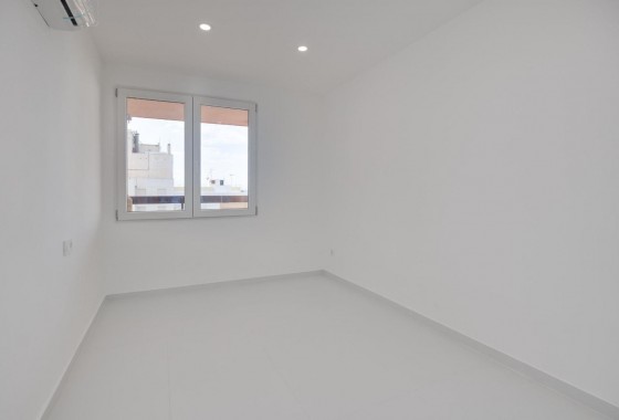 Reventa - Apartamento / piso - Torrevieja - playa de los naufragos