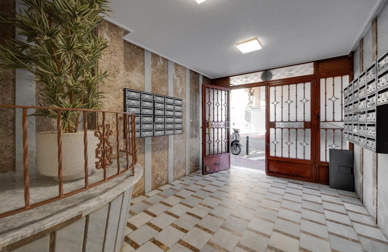 Reventa - Apartamento / piso - Torrevieja - playa de los naufragos