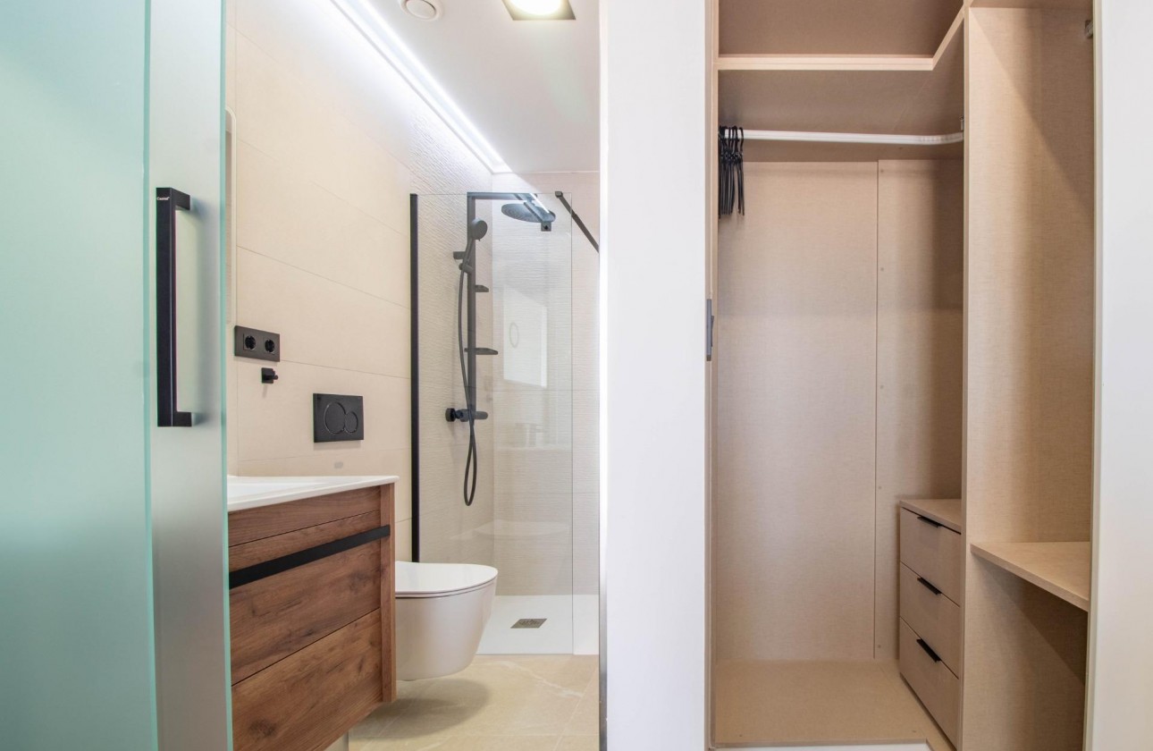 Resale - Apartment / flat - Orihuela Costa - Punta Prima