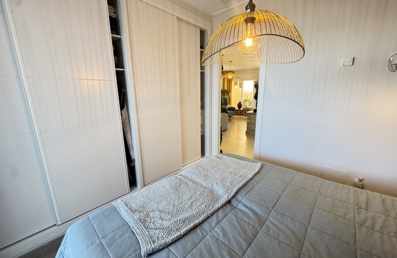 Resale - Apartment / flat - Villamartin