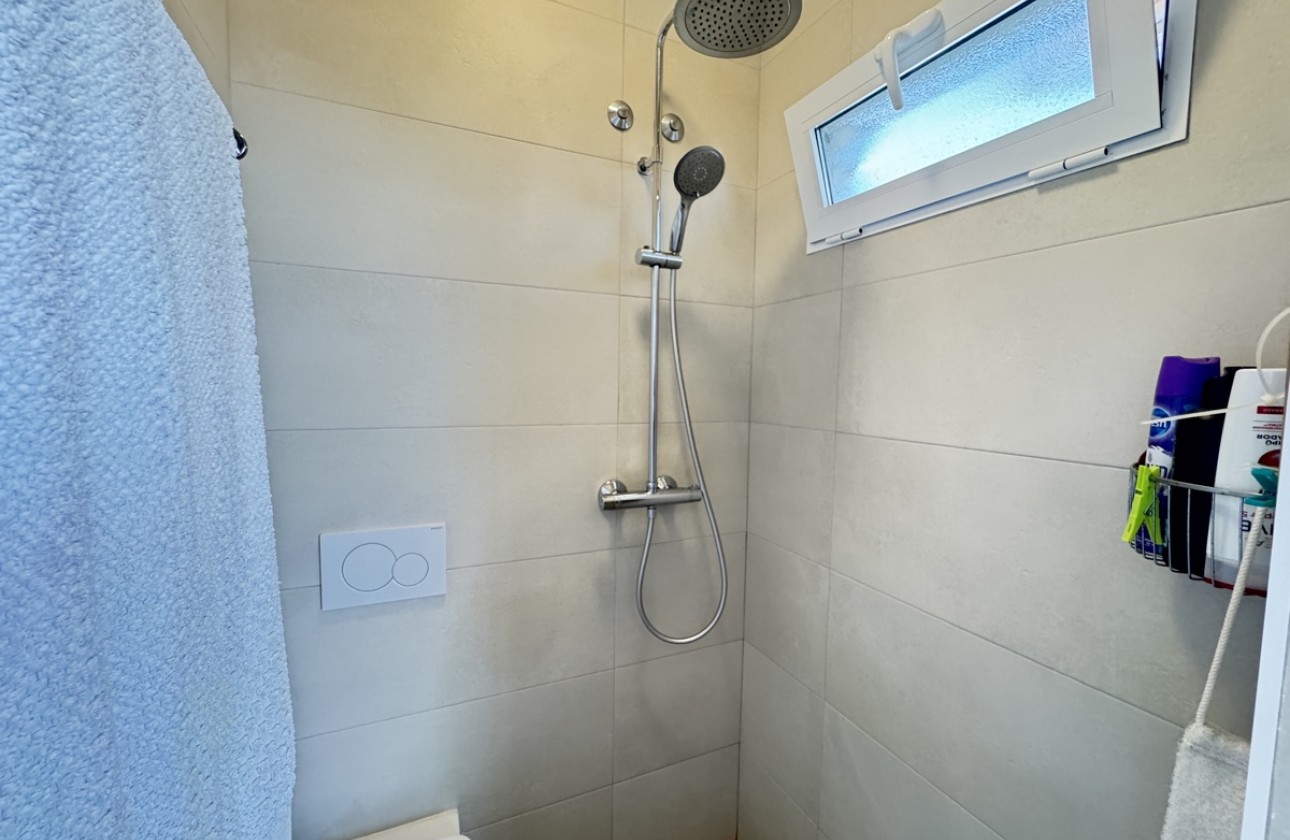 Resale - Apartment / flat - Villamartin