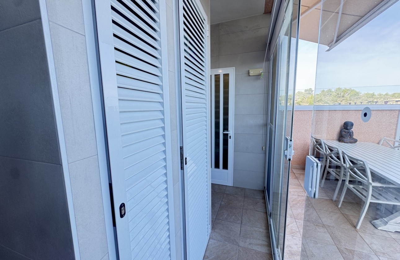 Resale - Apartment / flat - Villamartin