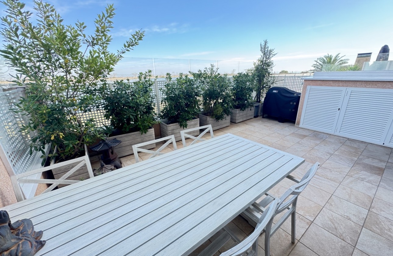 Resale - Apartment / flat - Villamartin