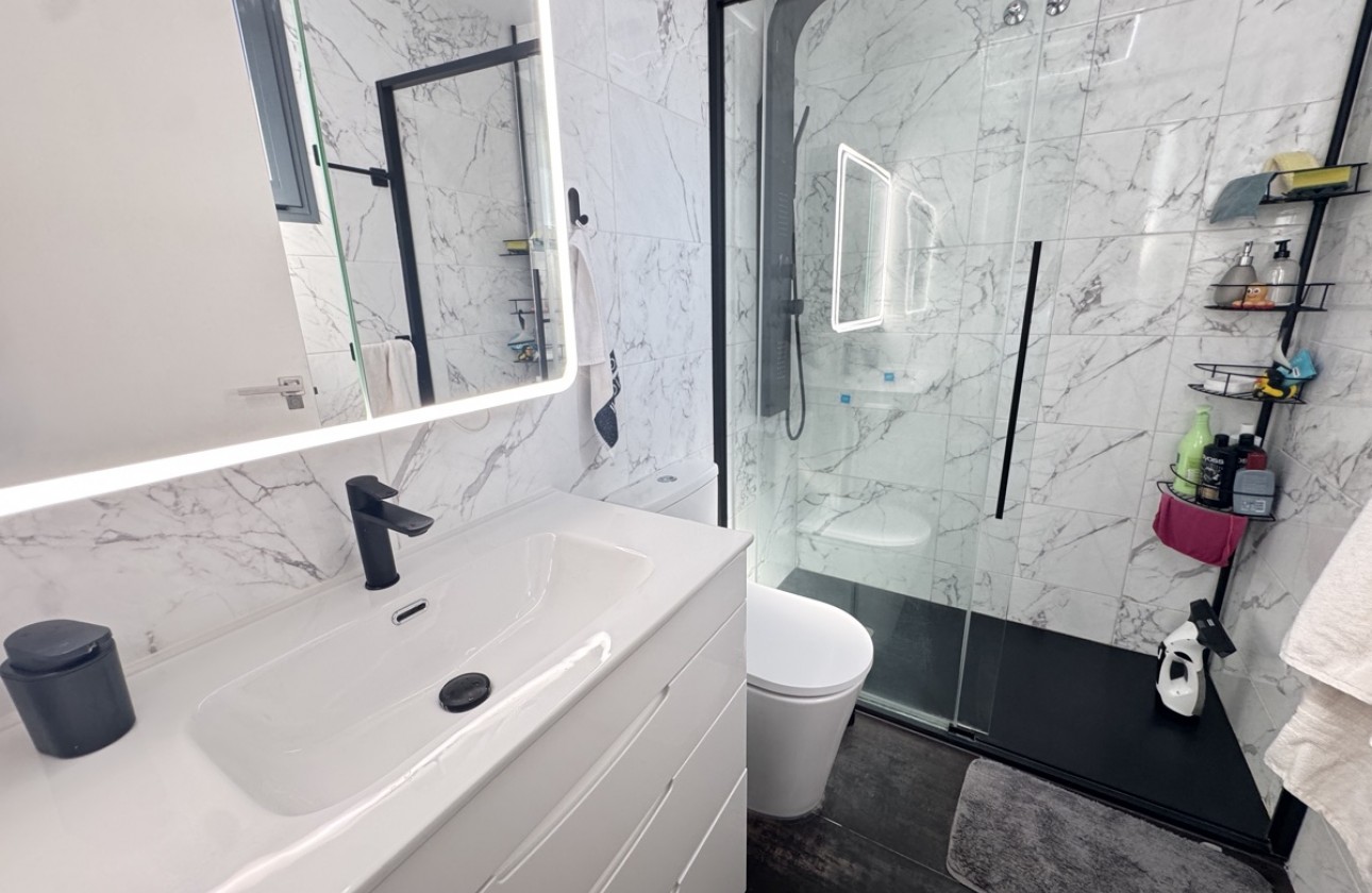 Resale - Villa - Villamartin