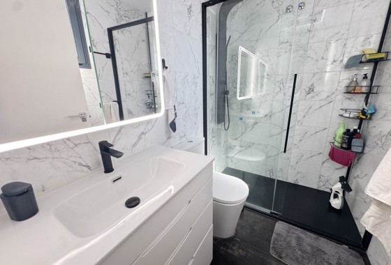 Resale - Villa - Villamartin