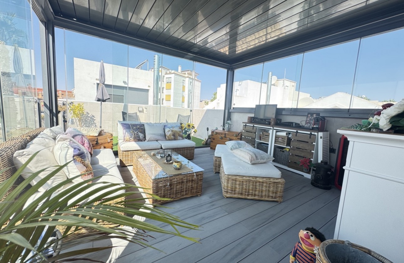 Resale - Villa - Villamartin