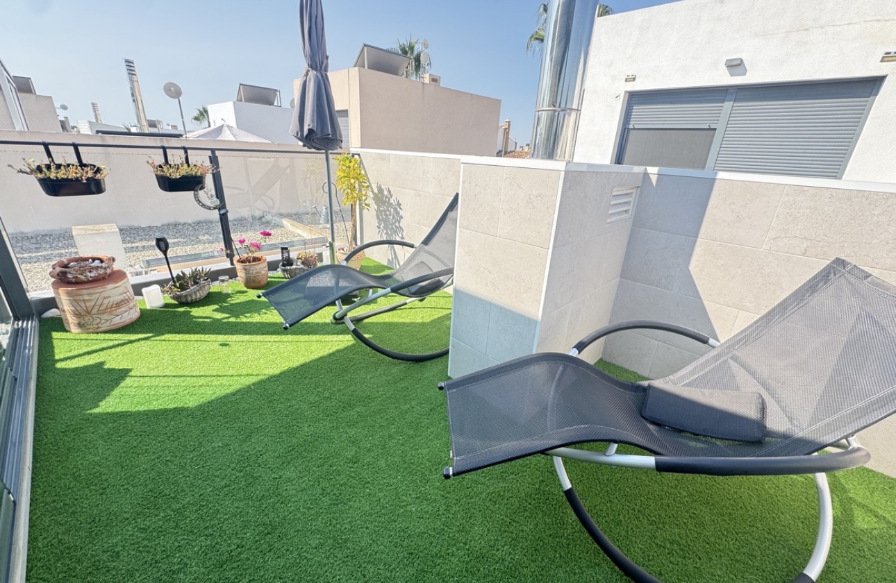 Resale - Villa - Villamartin