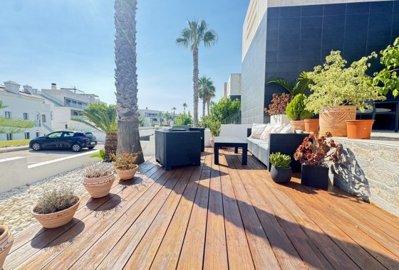 Resale - Villa - Villamartin