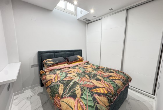 Resale - Villa - Villamartin